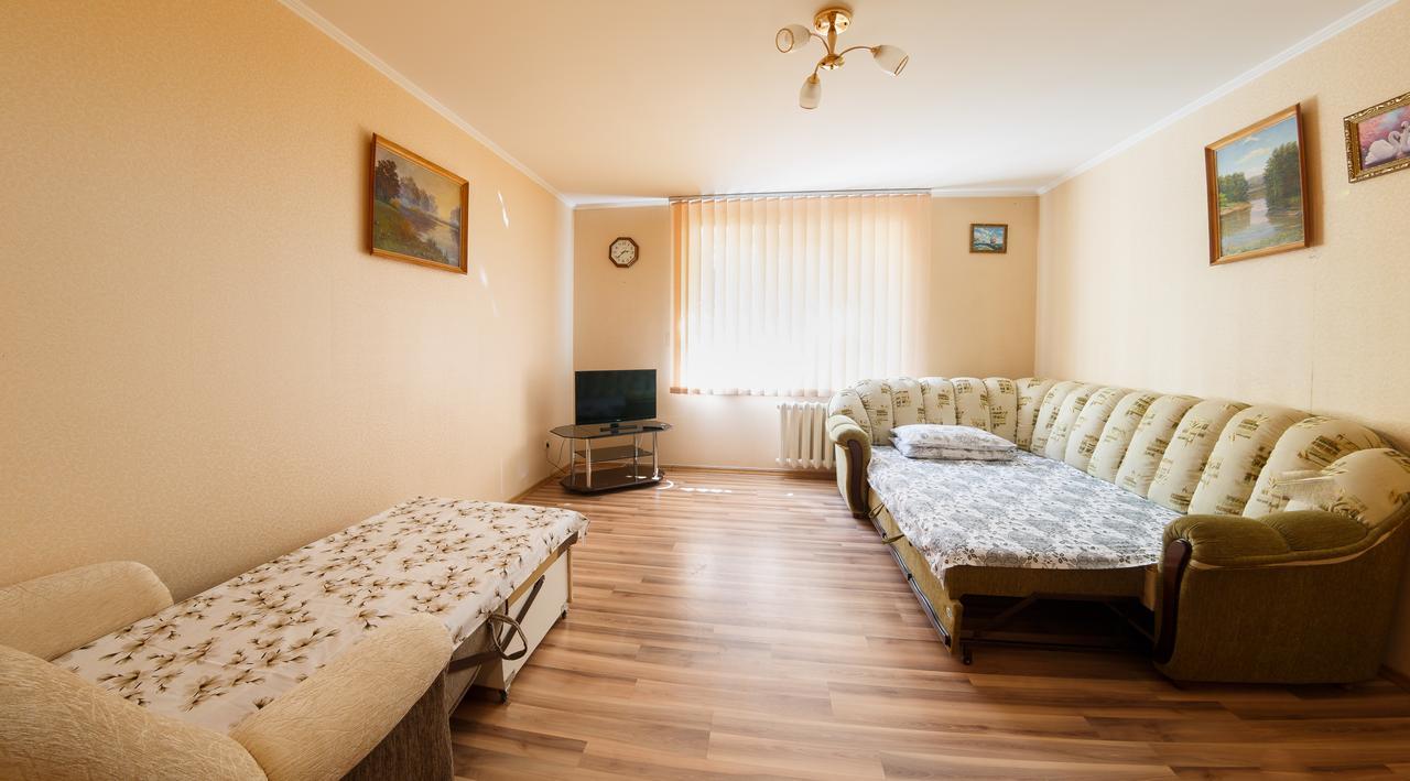 Clean And Comfortable Apartments On Karl Marx Street Tiraspol Buitenkant foto